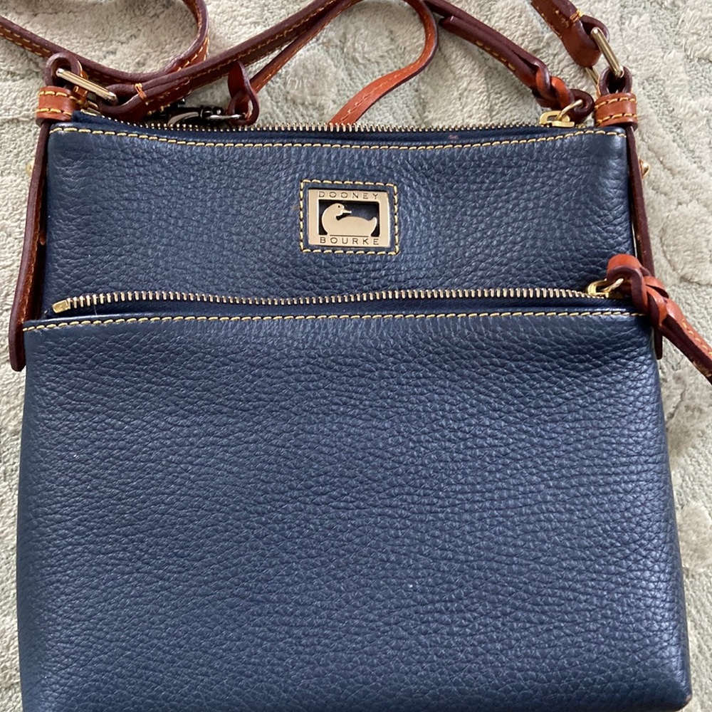 Dooney and Bourke crossbody bag